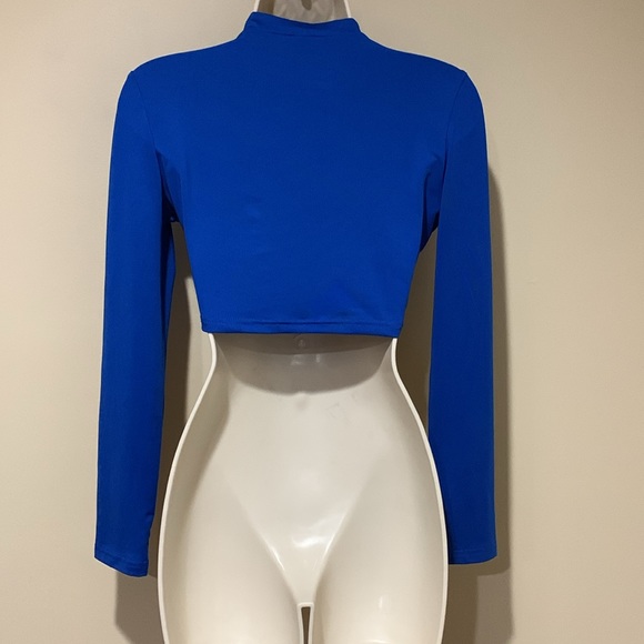 Crop top - Picture 4 of 6